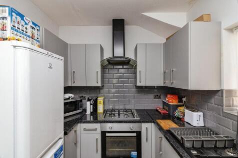 Browning Close, Sheffield, South Yorkshire, S6 photo 3