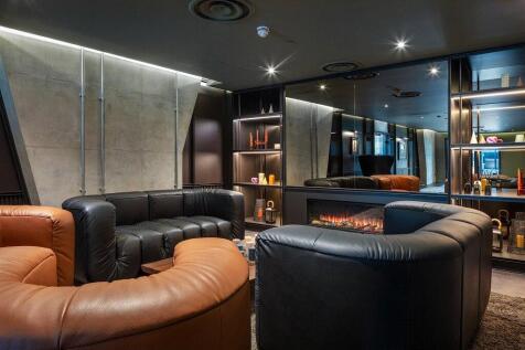 2 bed, 3 bath Penthouse in Manchester - Photo 20