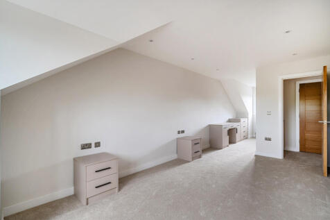 1371904-11-68fba5...