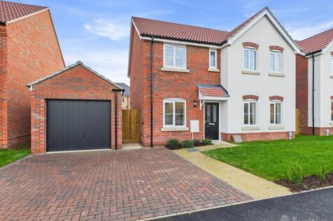 Front of House- Mark Stephens EweMove Newmarket an