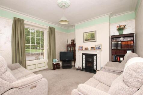 Living Room.JPG