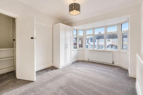 Amhurst Gardens, Isleworth, TW7 photo 3