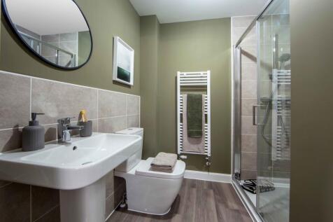 Hazelborough show home en suite