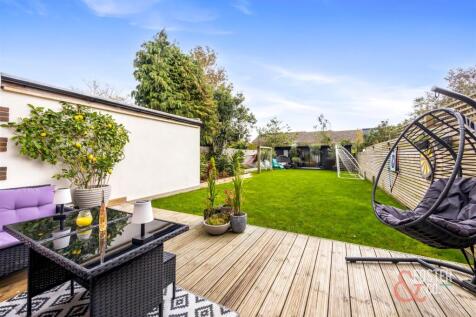 King George VI Drive, 39-018.JPG