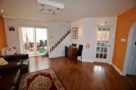 Faraday Drive, Shenley Lodge photo 4