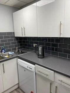 Office to rent Image 6