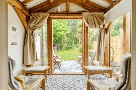 Garden studio