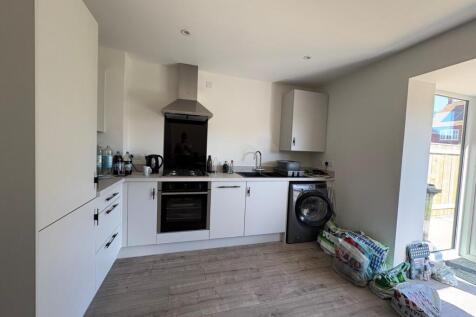 Barnes Way, Kingswood, Hull, East Riding of Yorkshi, HU7 photo 3