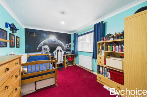 CAM05454G0-PR0243-STILL023