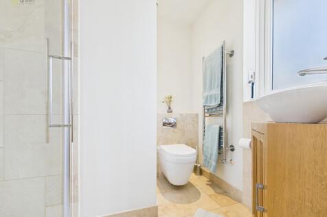 CAM03830G0-PR0216...