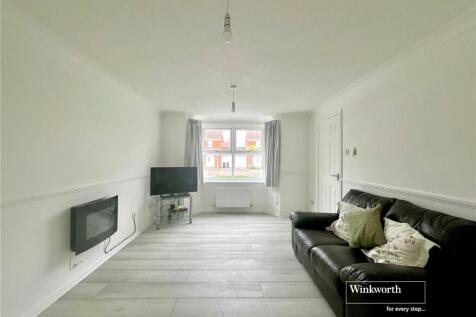 Delta Close, Christchurch, Dorset, BH23 photo 4