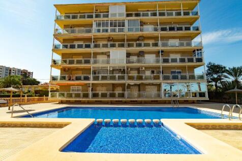 Punta Prima Apartment with pool close to sea.