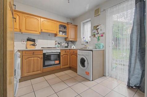 Sovereign Close, Braintree, Essex photo 5