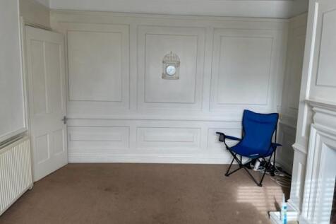 Roundfield Place, Thornton, Bradford photo 3