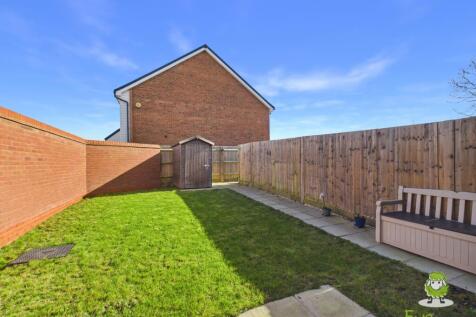 EweMove Estate Agents Basingstoke - Deanlands Road