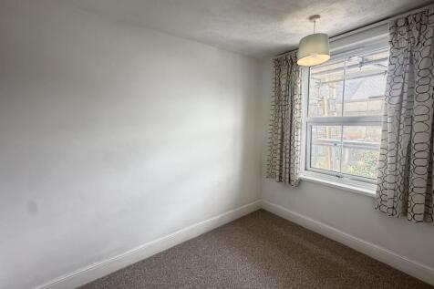 Deer Park Road, Newton Abbot photo 4