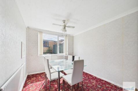 CAM03394G0-PR0335...