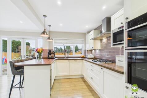EweMove Fleet - Highdown - Kitchen