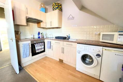 11 Crescent Avenue, Whitby, YO21 photo 5