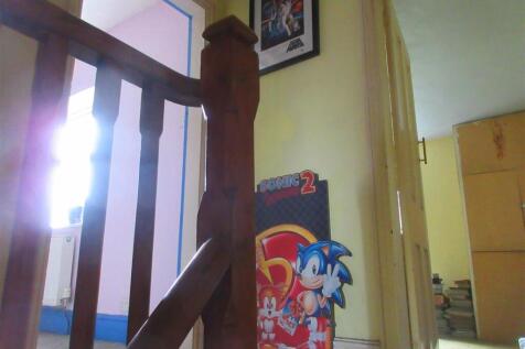 7 Hartshorne Rd Landing 1.JPG