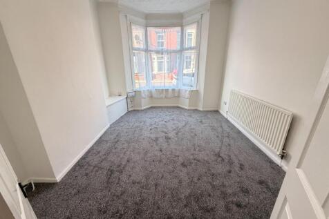 FRONT RECEPTION ROOM