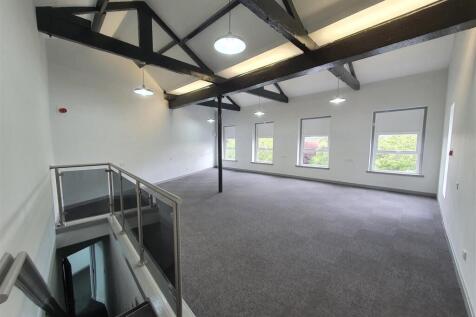 Office 32 pic1.jpg