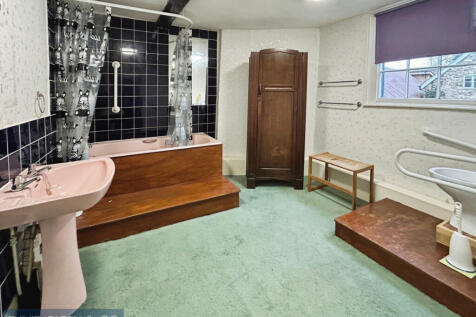 Grade II Listed Residence