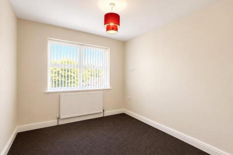 Cow Close Road, Farnley, West Yorkshire, LS12 photo 4