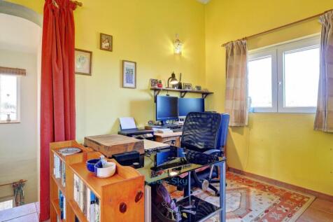 office nook next to lounge