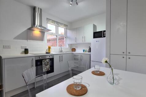 Davenfield Road, Didsbury. photo 3