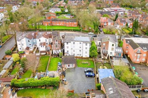 33 bed, 15 bath Detached in Manchester - Photo 24