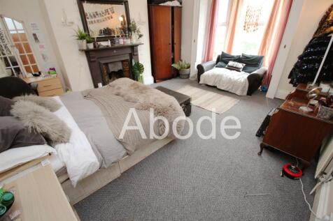 8-bed house on Hyde Park Road, Hyde Park, Leeds, £5,200/mo