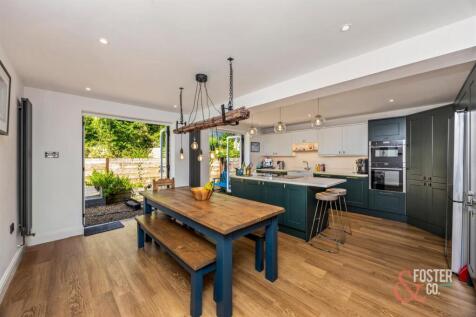 Woodland Drive, 80-013.JPG