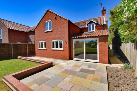 Rear Garden/Patio Area