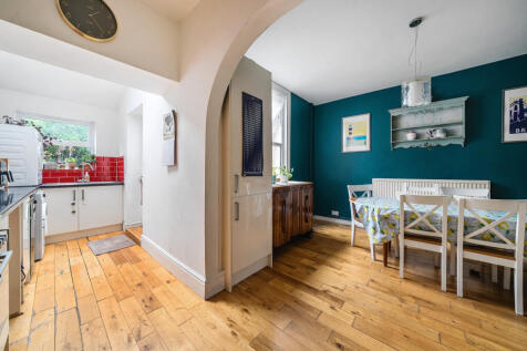 1350044-11-68c2c5...