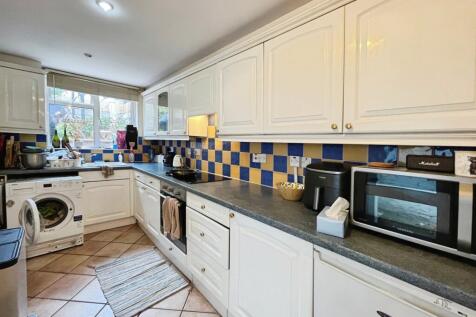 Victoria Terrace, Ealing Green, London, W5 photo 3