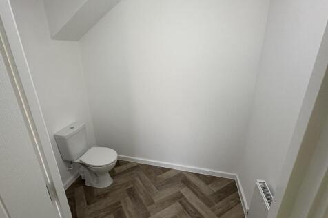 13 Eastfields Road BEVERLEY HU17 0XL photo 3