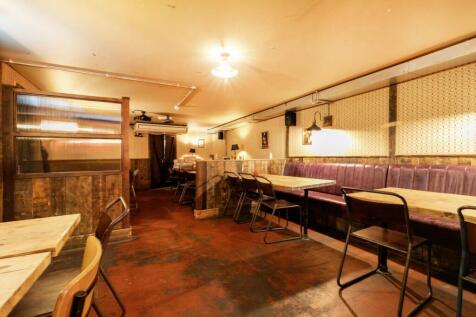 184 Well Street 23.jpg