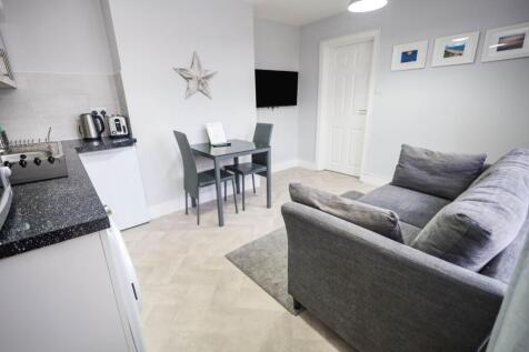 359A Charminster Road, Bournemouth, BH8 photo 3