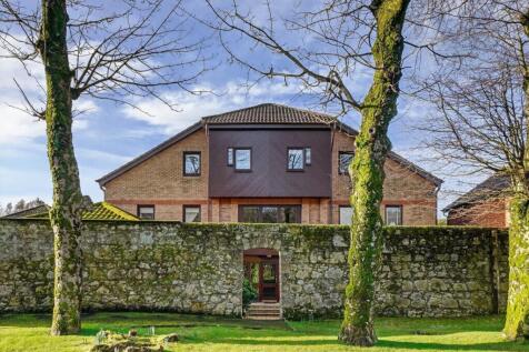 2_90 hill street, largs _02.jpg