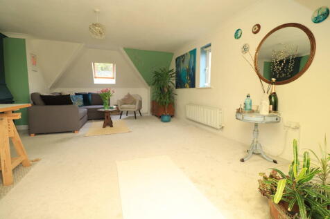 Hedge End, Southampton photo 4