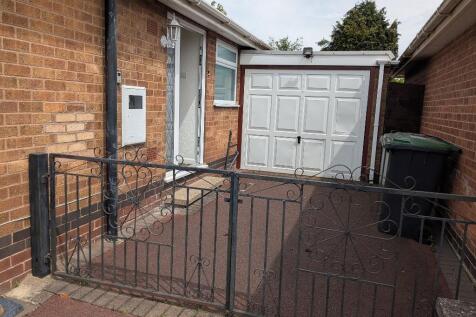 Farnsworth Close, Watnall, Nottingham, Nottinghamshire, NG16 1JE photo 3