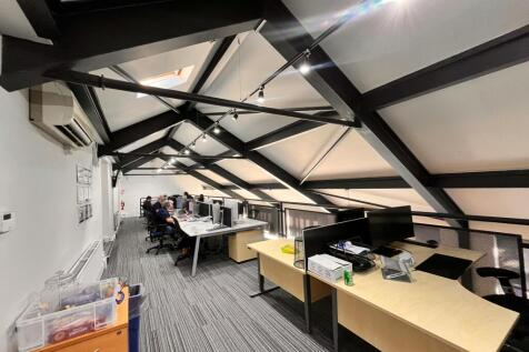 Office to rent Image 6