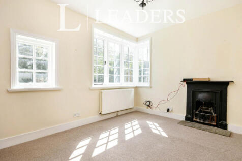 The Street, West Clandon, GU4 photo 3