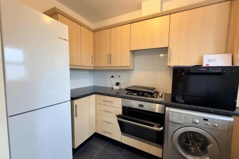 Huxley Court, Stratford-upon-avon, Warwickshire photo 5