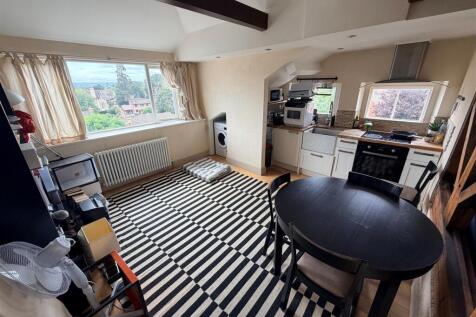 St Stephens Road, Cheltenham, GL51. photo 3