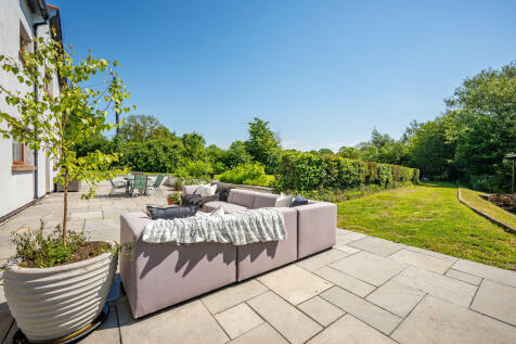 Rear Patio and Garden