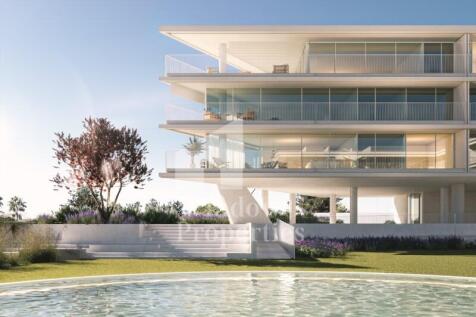 Luxury and Exclusivity in Vilamoura, close to the Marina and the Beach