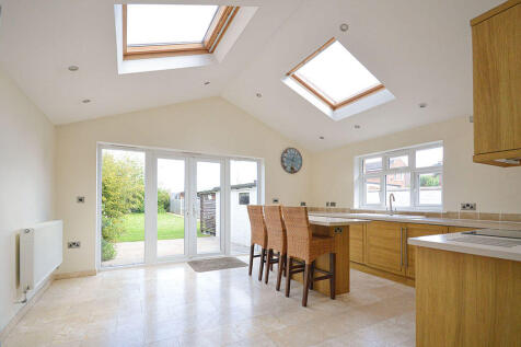 Light and airy va...