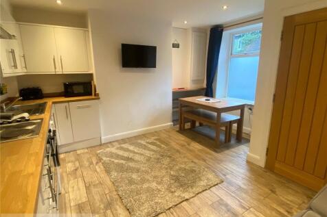 Lounge/Kitchen